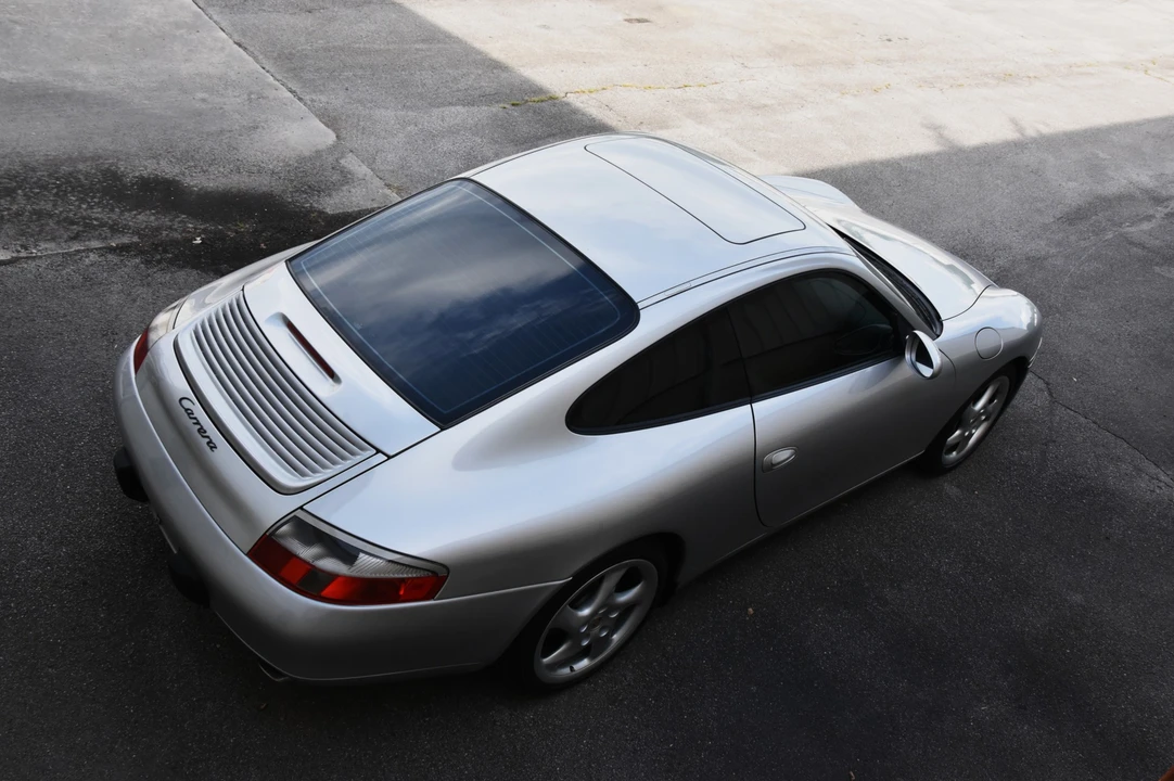 1999 Porsche 996 Carrera - Image 14 of 31