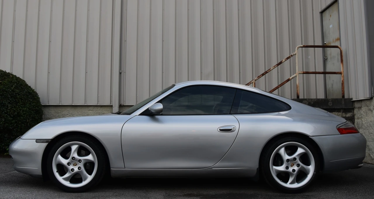 1999 Porsche 996 Carrera - Image 9 of 31