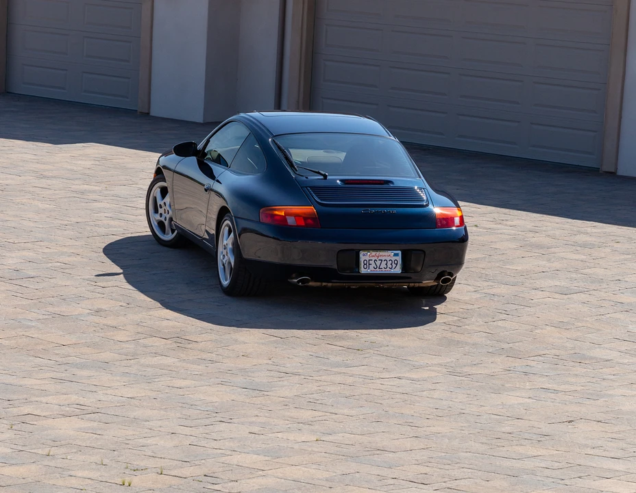 1999 Porsche 996 Carrera - Image 12 of 31