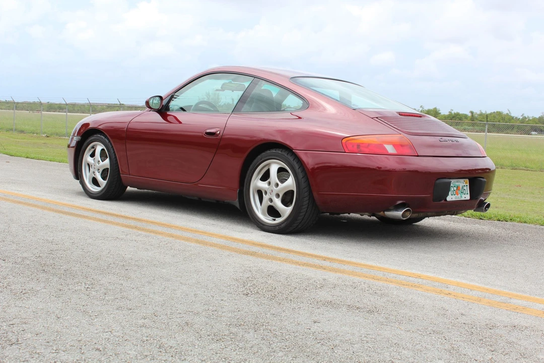 1999 Porsche 996 Carrera - Image 8 of 31