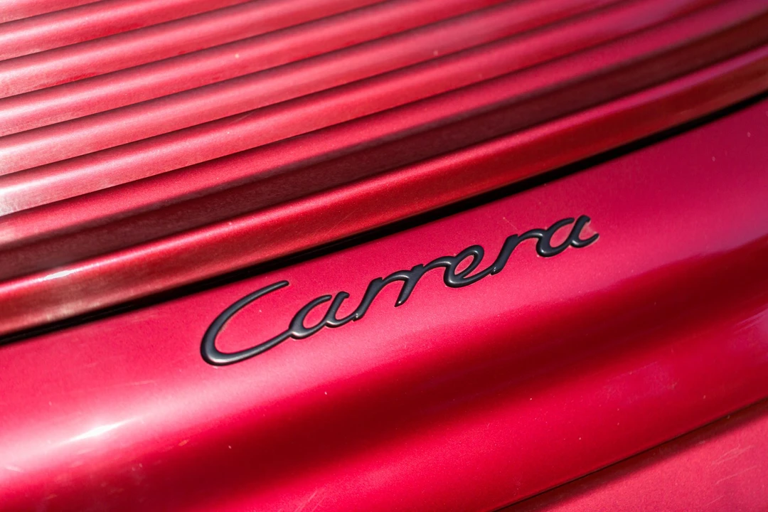 1999 Porsche 996 Carrera - Image 22 of 31