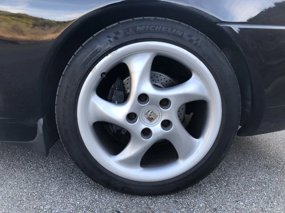 1999 Porsche 996 Carrera - Image 22 of 31