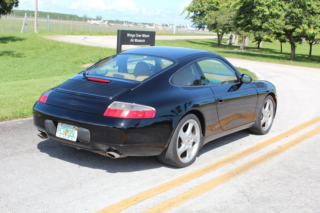 1999 Porsche 996 Carrera - Image 17 of 31