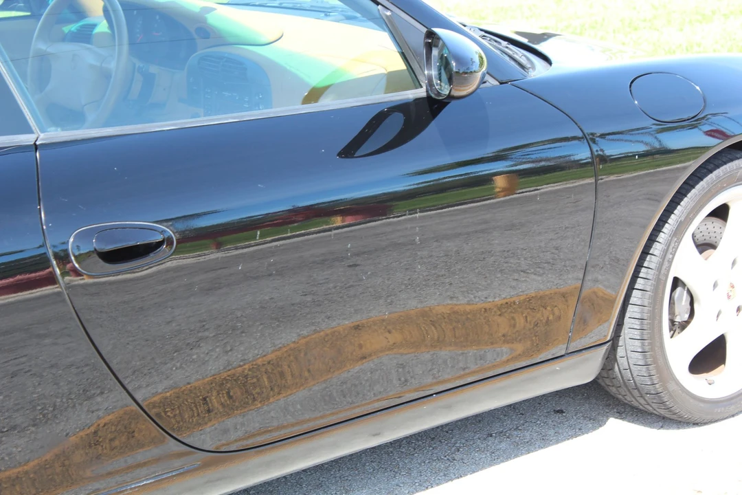 1999 Porsche 996 Carrera - Image 28 of 31