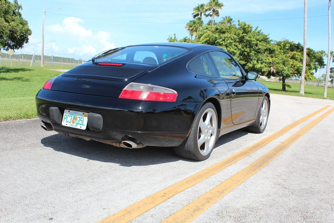 1999 Porsche 996 Carrera - Image 13 of 31
