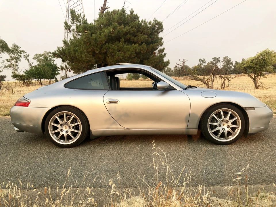 1999 Porsche 996 Carrera - Image 18 of 31