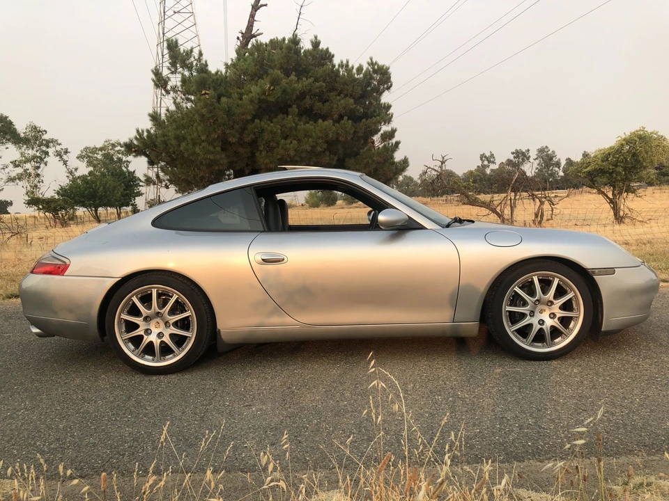 1999 Porsche 996 Carrera - Image 19 of 31