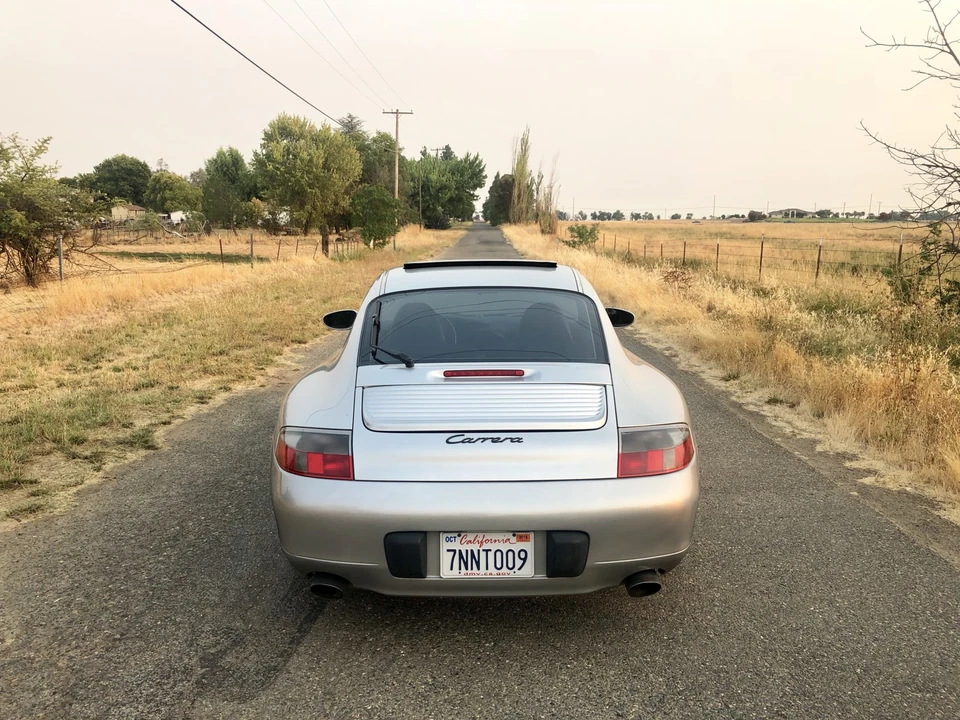 1999 Porsche 996 Carrera - Image 16 of 31