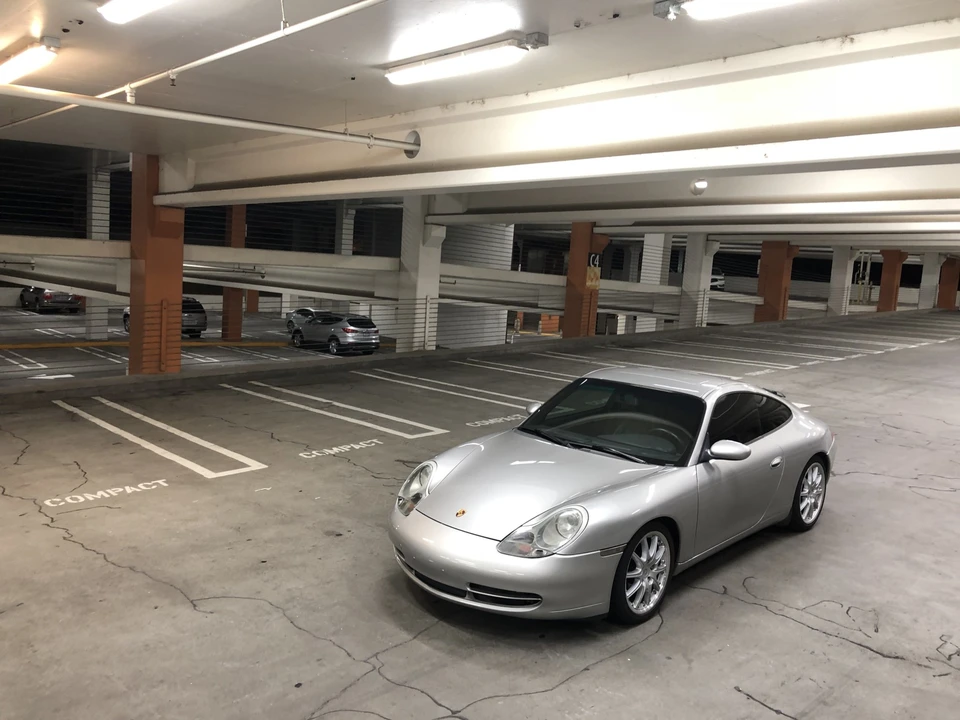 1999 Porsche 996 Carrera - Image 26 of 31