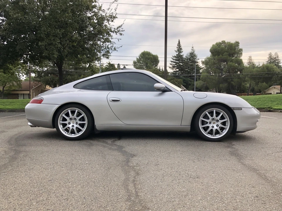1999 Porsche 996 Carrera - Image 11 of 31