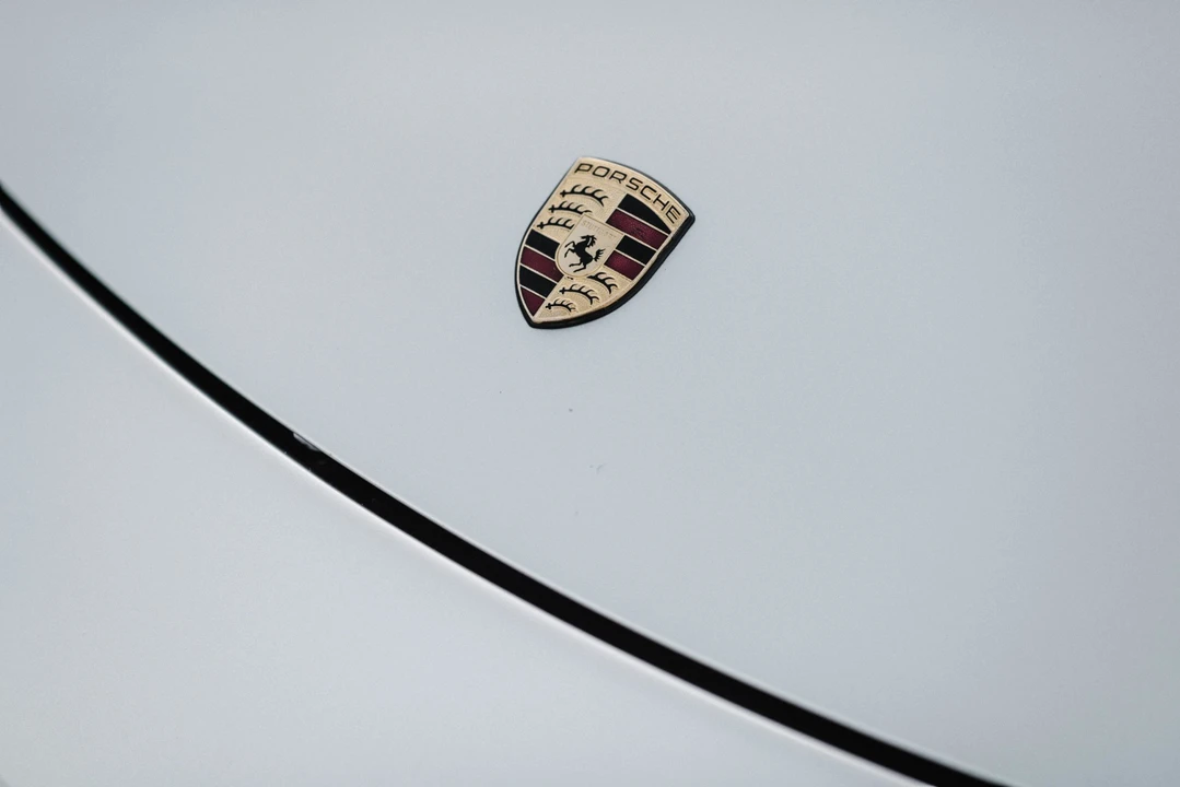 1999 Porsche 996 Carrera - Image 17 of 31