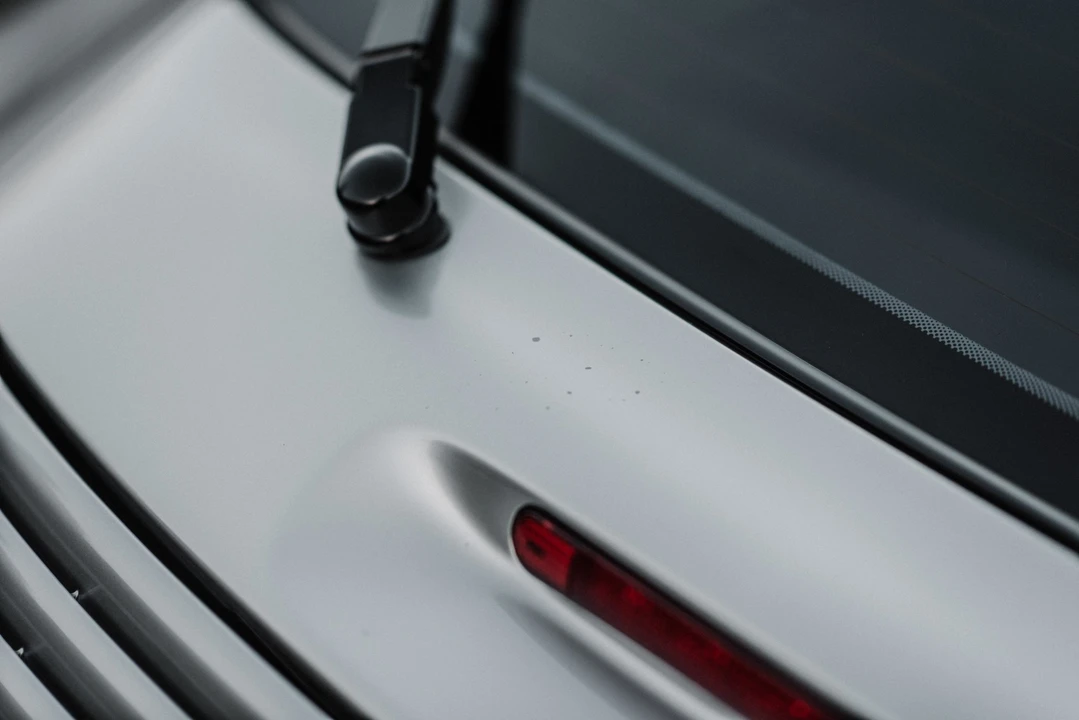 1999 Porsche 996 Carrera - Image 25 of 31