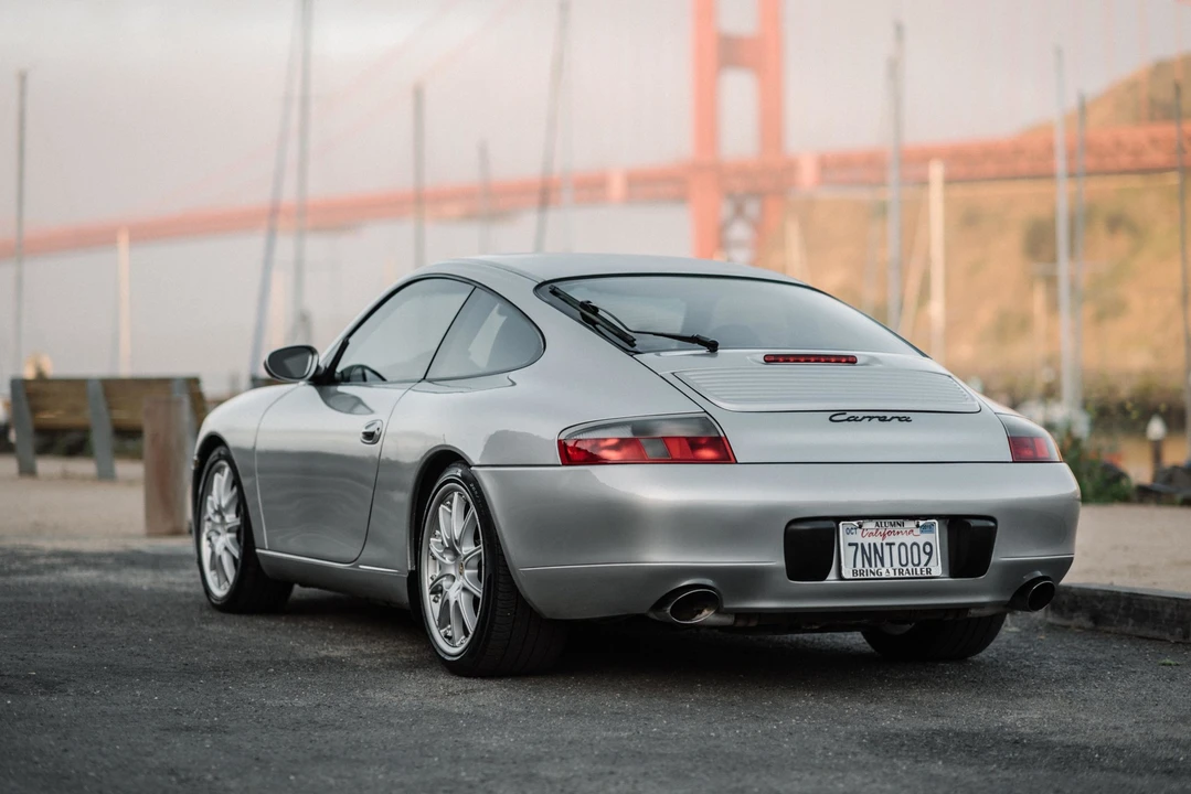 1999 Porsche 996 Carrera - Image 9 of 31