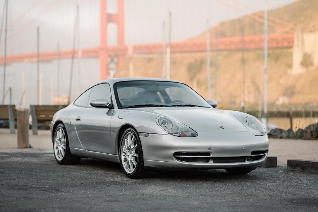 1999 Porsche 996 Carrera - Image 14 of 31