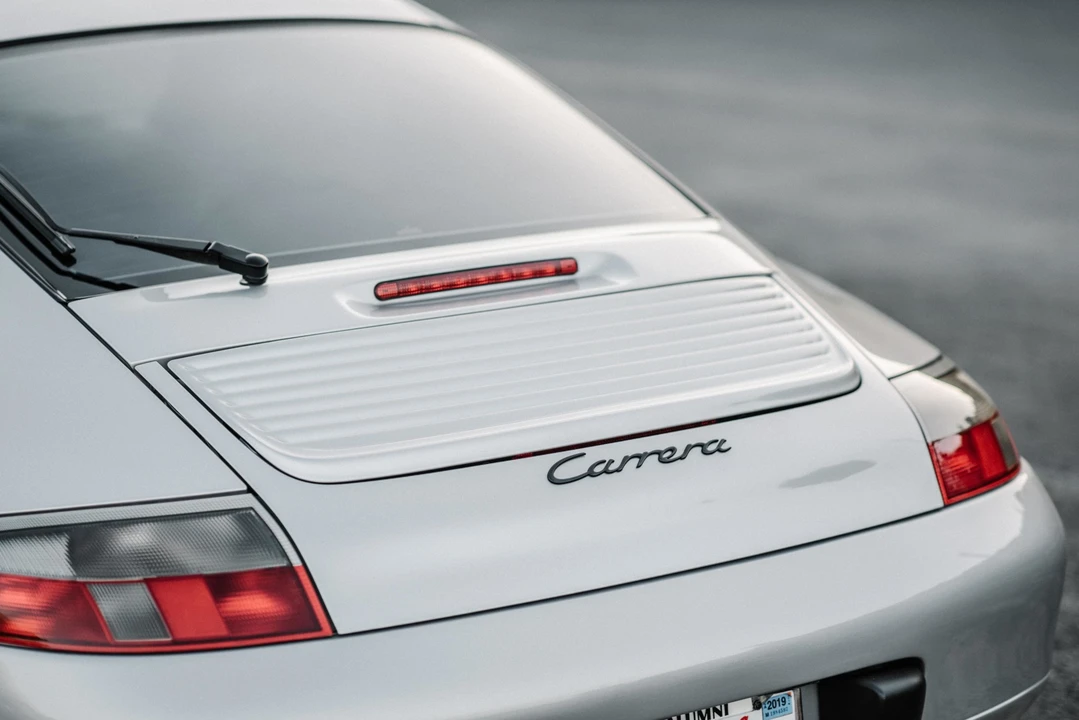 1999 Porsche 996 Carrera - Image 23 of 31