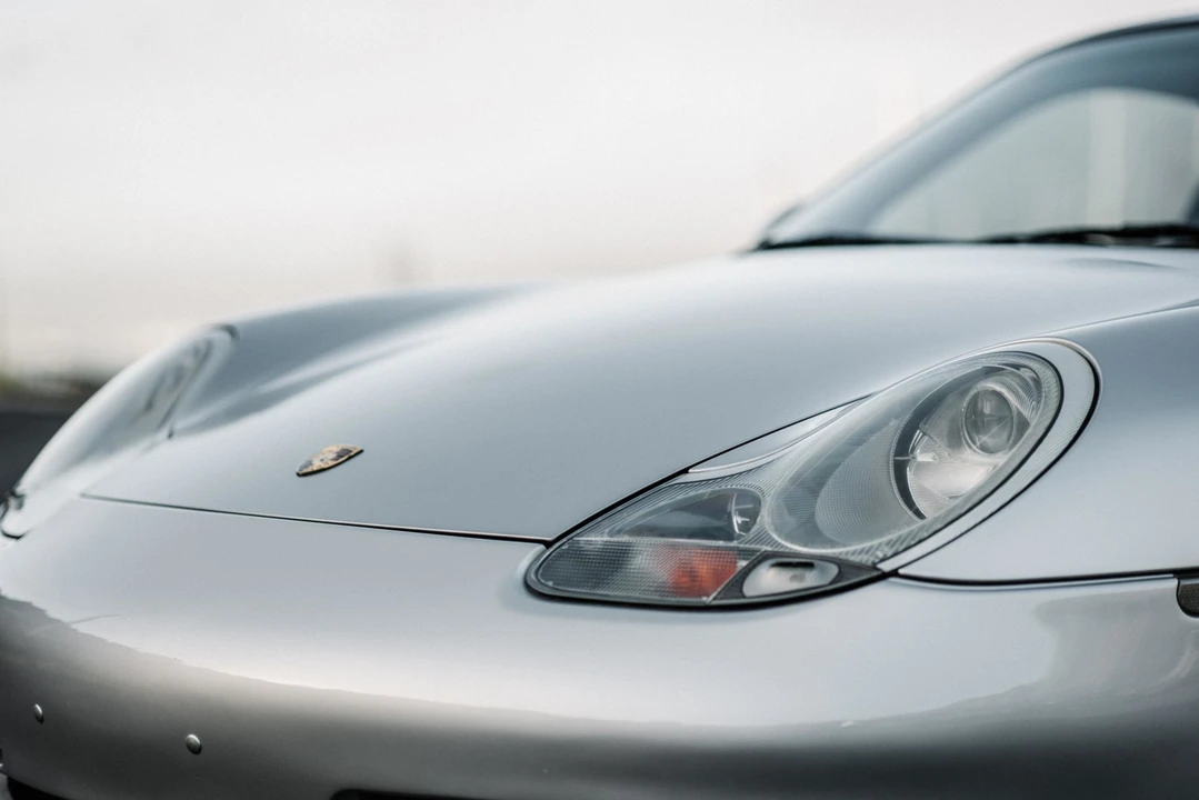 1999 Porsche 996 Carrera - Image 19 of 31