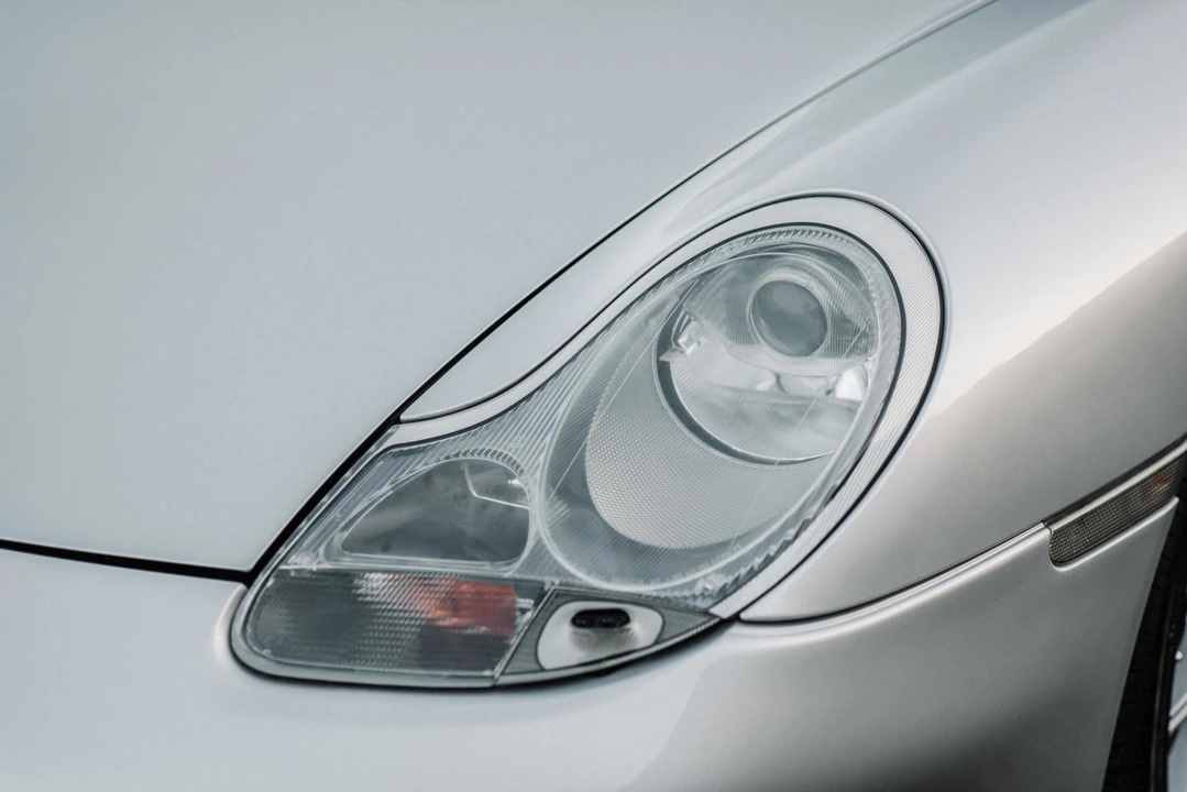 1999 Porsche 996 Carrera - Image 20 of 31