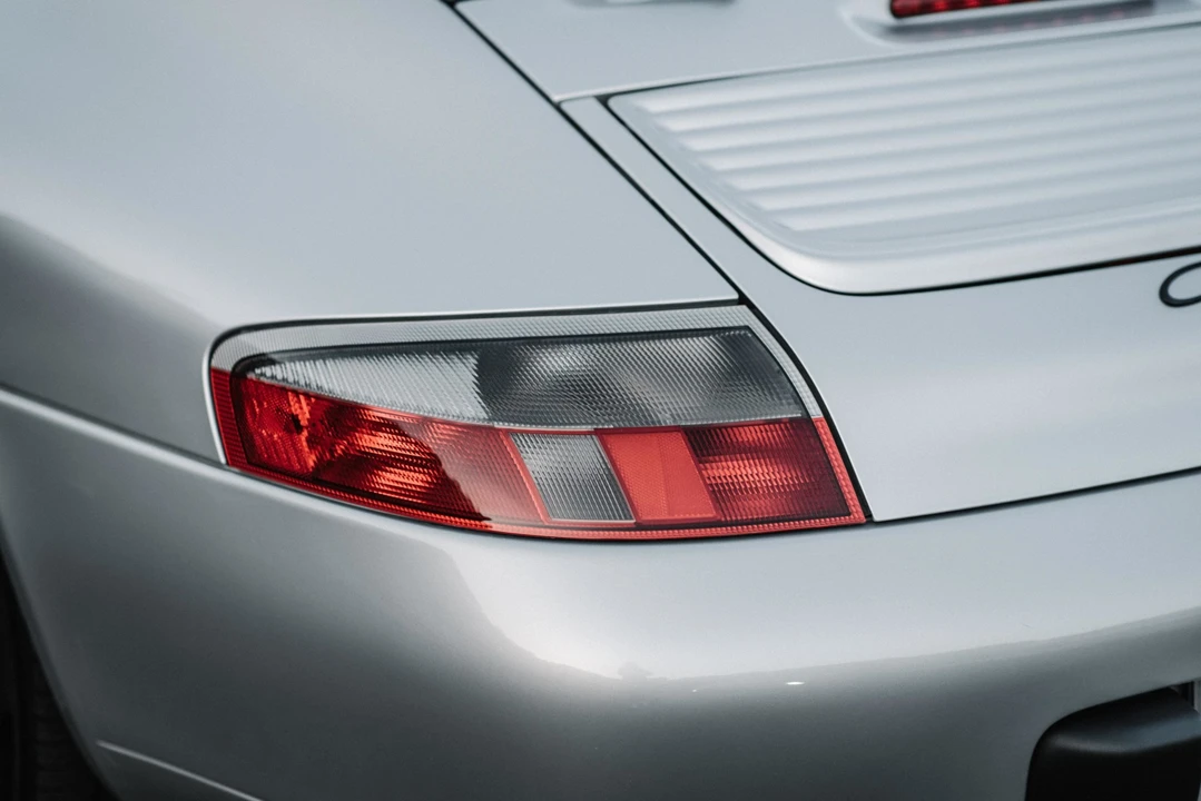 1999 Porsche 996 Carrera - Image 27 of 31