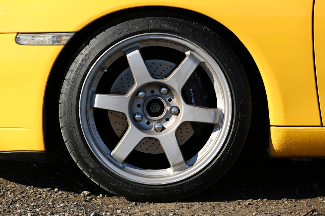 1999 Porsche 996 Carrera - Image 22 of 31