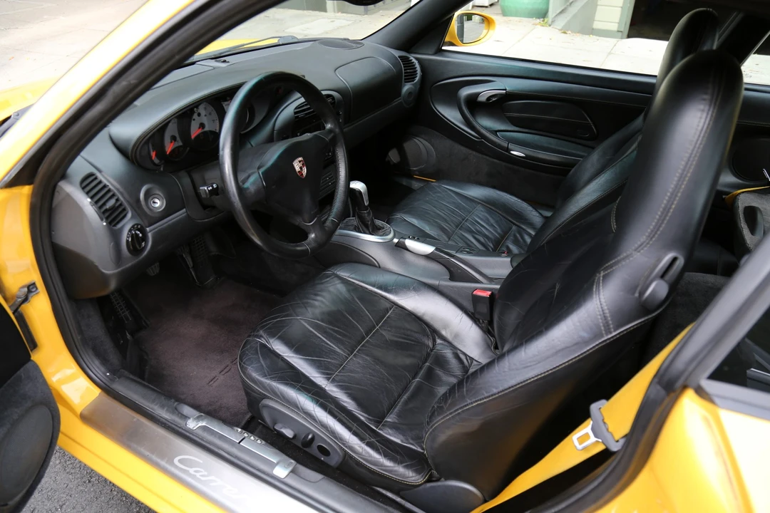 1999 Porsche 996 Carrera - Image 24 of 31