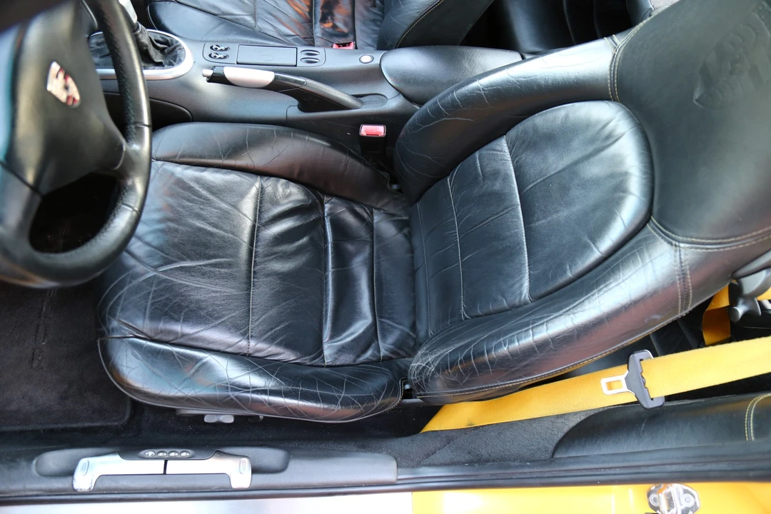 1999 Porsche 996 Carrera - Image 30 of 31
