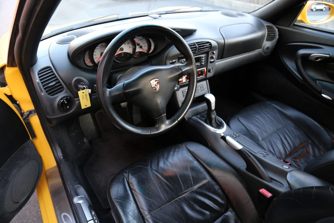 1999 Porsche 996 Carrera - Image 25 of 31