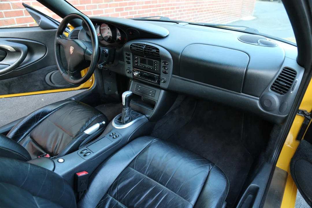 1999 Porsche 996 Carrera - Image 27 of 31