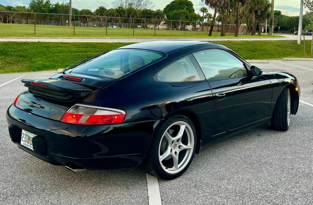 1999 Porsche 996 Carrera - Image 19 of 20