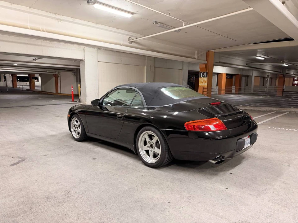 1999 Porsche 996 Carrera - Image 10 of 17