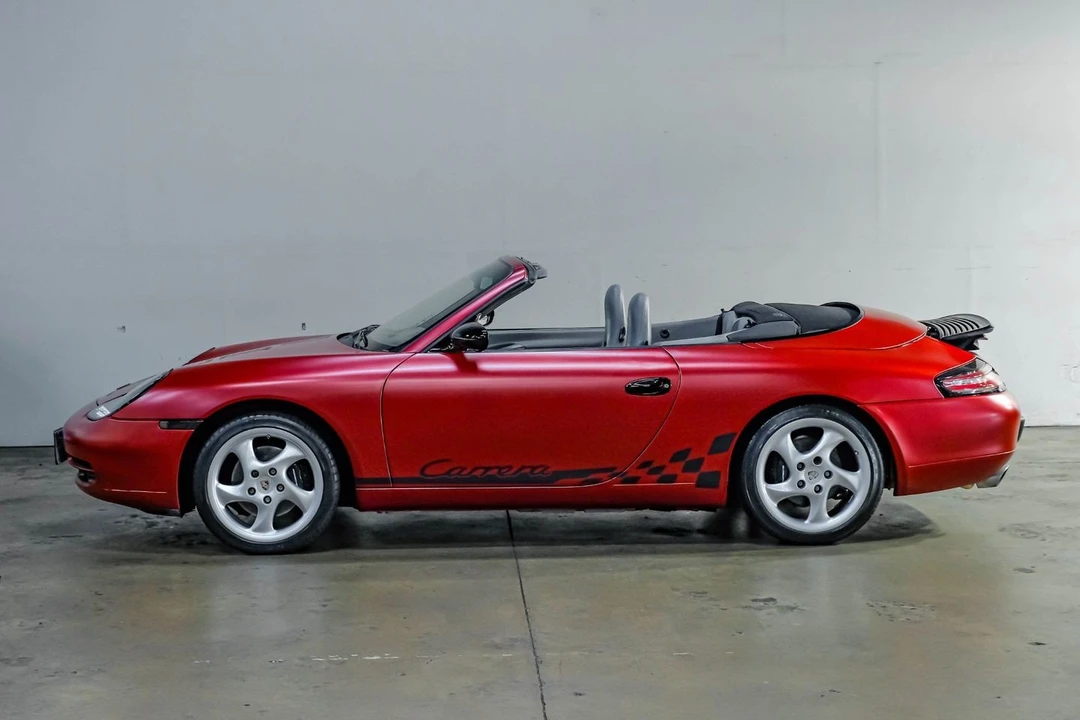 1999 Porsche 996 Carrera - Image 16 of 31