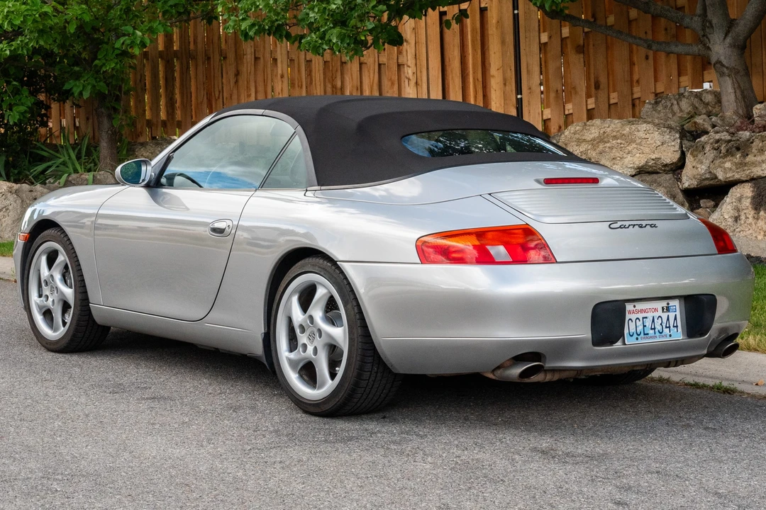 1999 Porsche 996 Carrera - Image 12 of 31