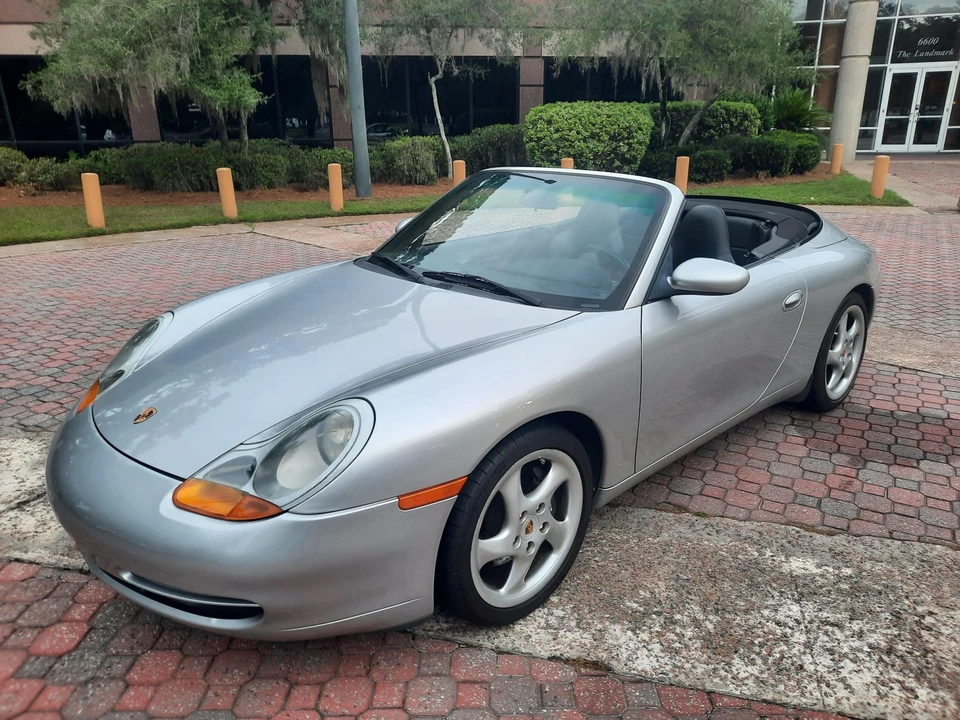 1999 Porsche 996 Carrera - Image 9 of 31