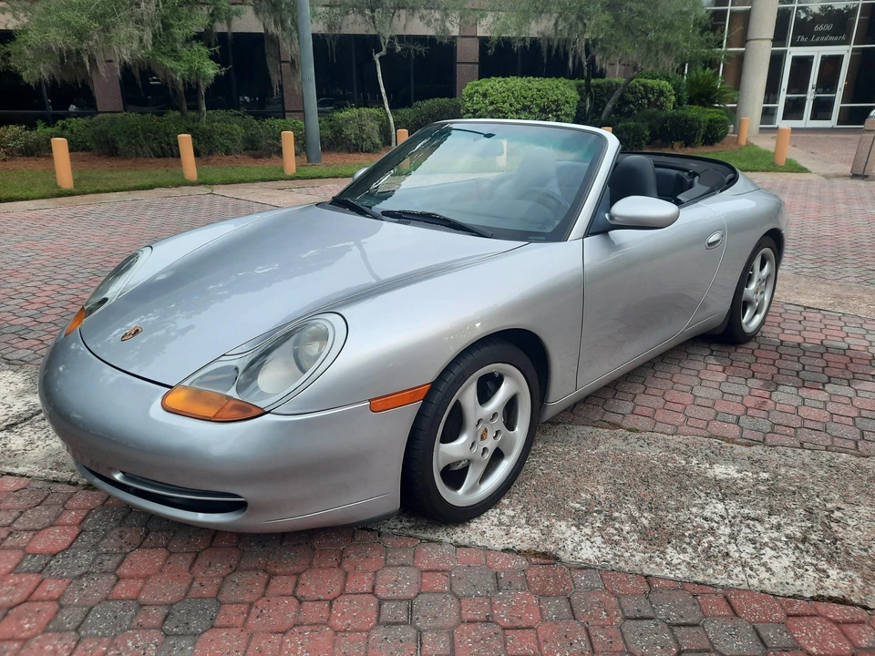 1999 Porsche 996 Carrera - Image 10 of 31
