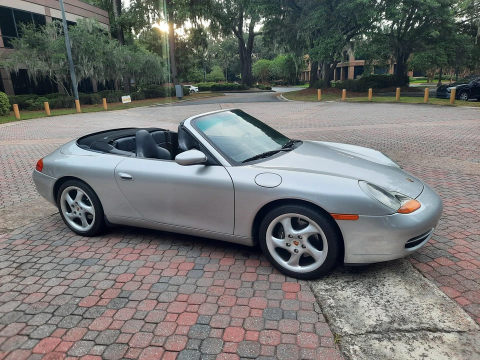 1999 Porsche 996 Carrera - Image 24 of 31