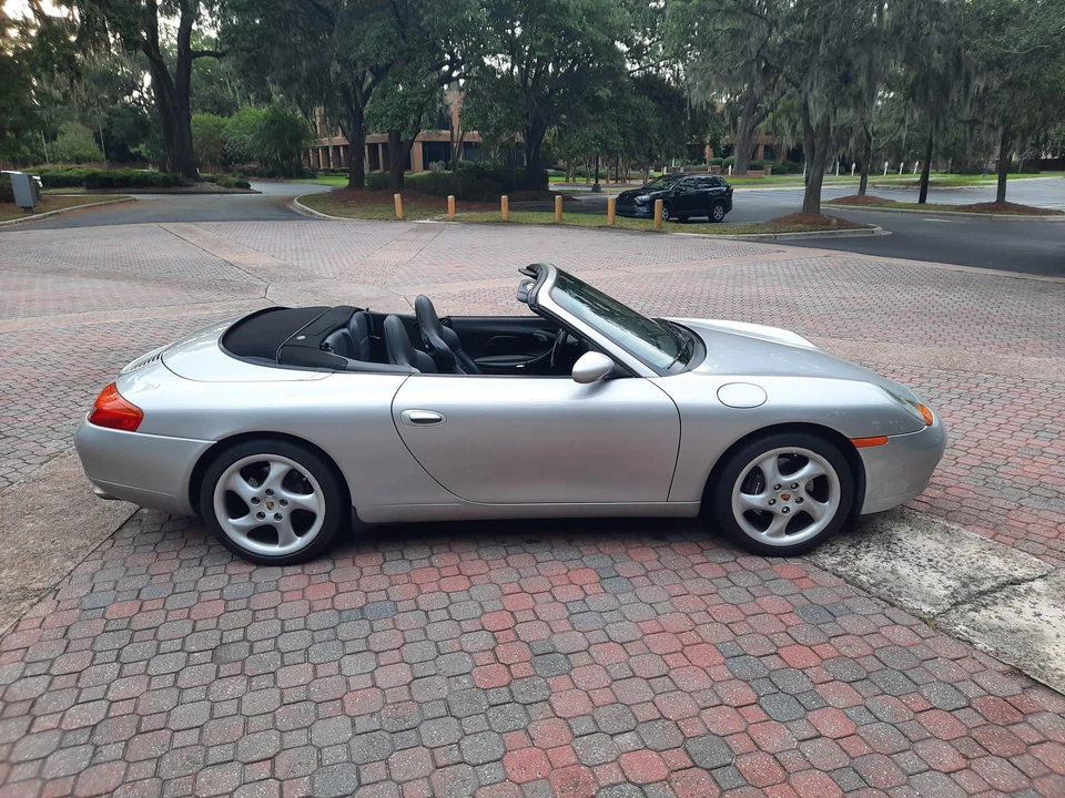1999 Porsche 996 Carrera - Image 25 of 31