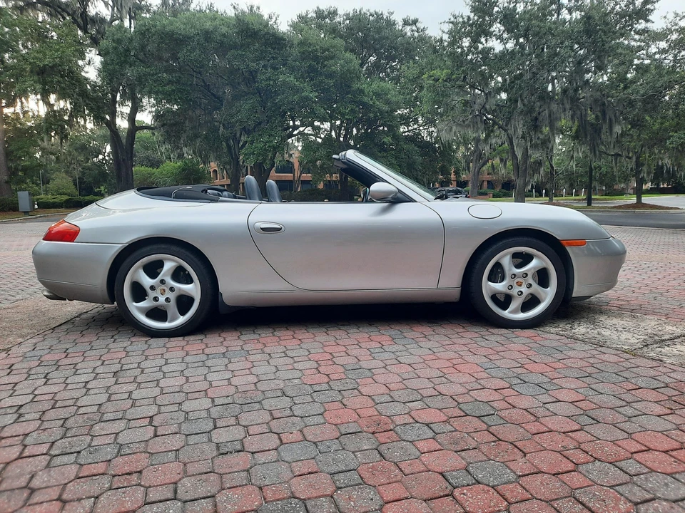 1999 Porsche 996 Carrera - Image 27 of 31