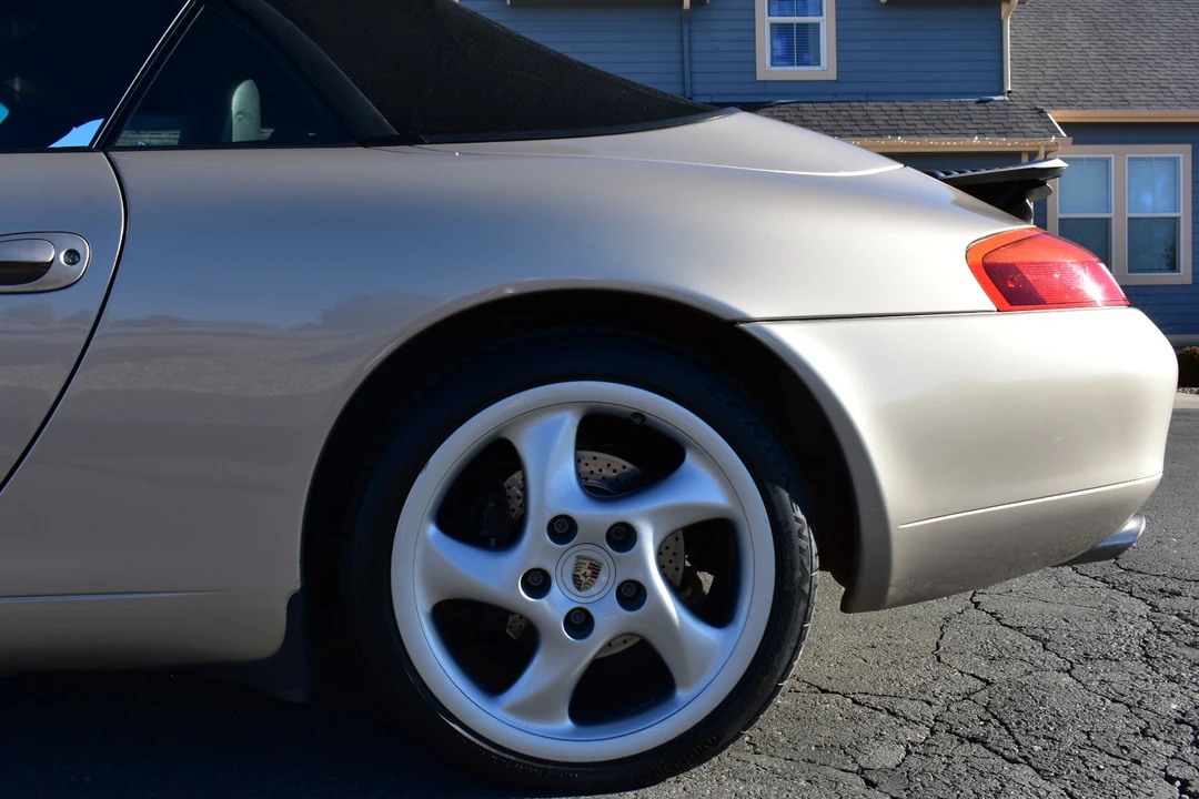 1999 Porsche 996 Carrera - Image 26 of 31