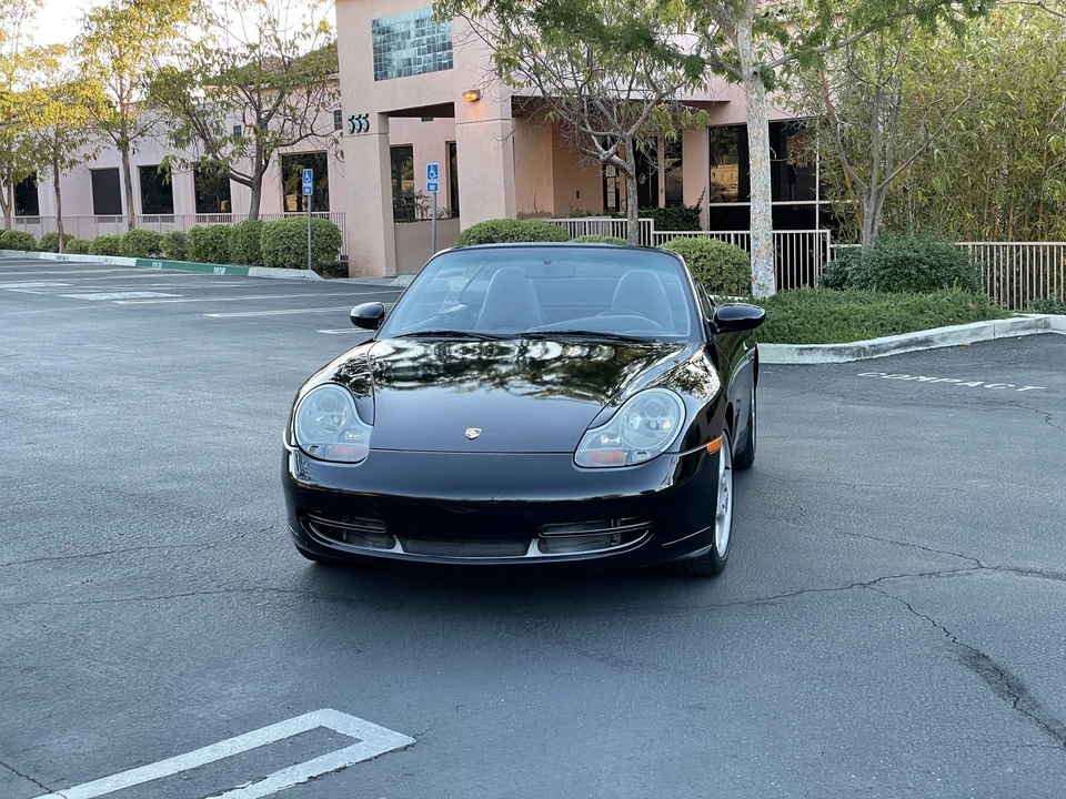 1999 Porsche 996 Carrera - Image 23 of 31