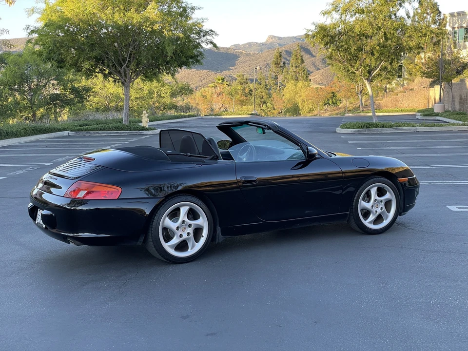 1999 Porsche 996 Carrera - Image 15 of 31