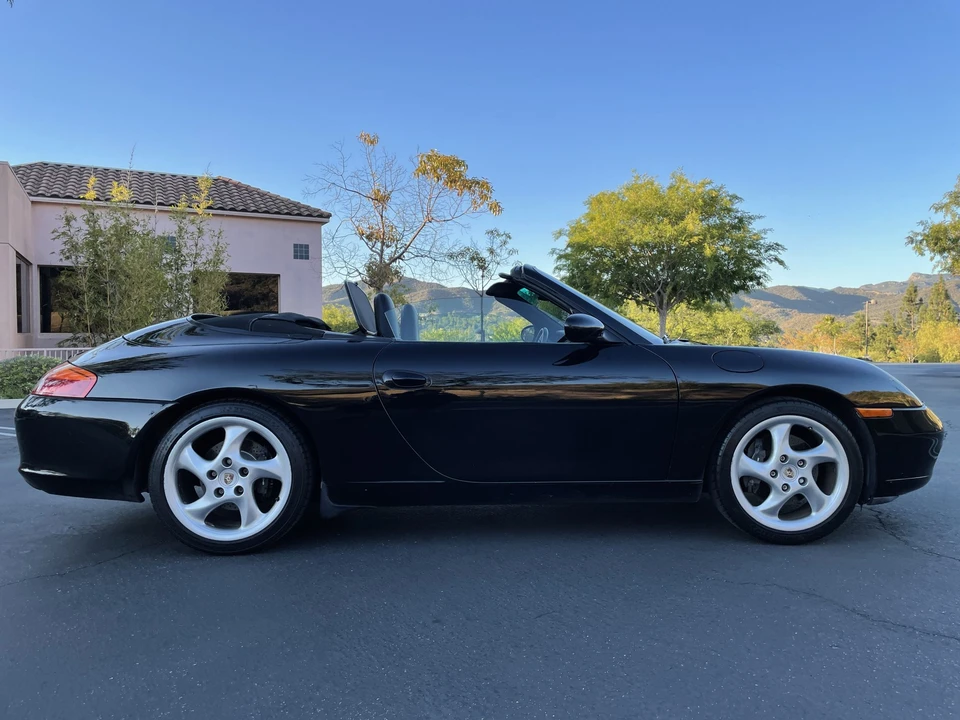 1999 Porsche 996 Carrera - Image 17 of 31