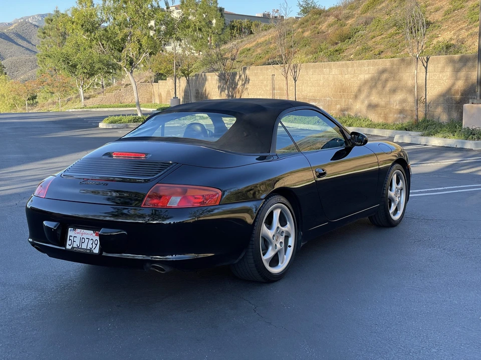 1999 Porsche 996 Carrera - Image 26 of 31
