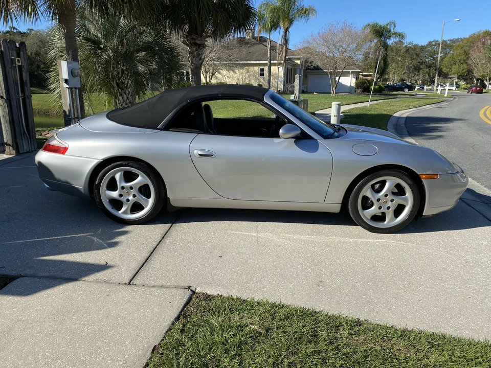 1999 Porsche 996 Carrera - Image 10 of 31
