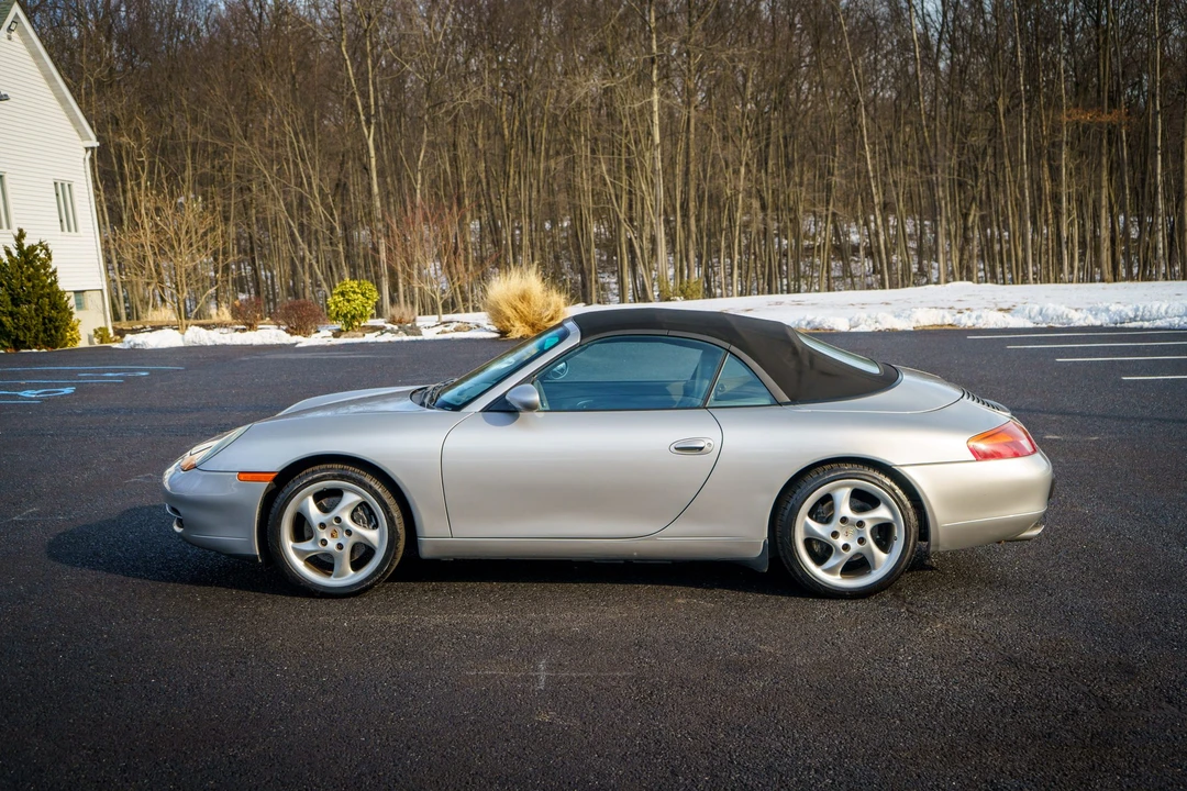 1999 Porsche 996 Carrera - Image 22 of 31
