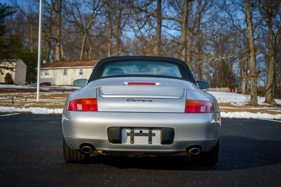 1999 Porsche 996 Carrera - Image 25 of 31