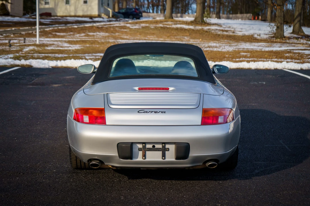 1999 Porsche 996 Carrera - Image 26 of 31