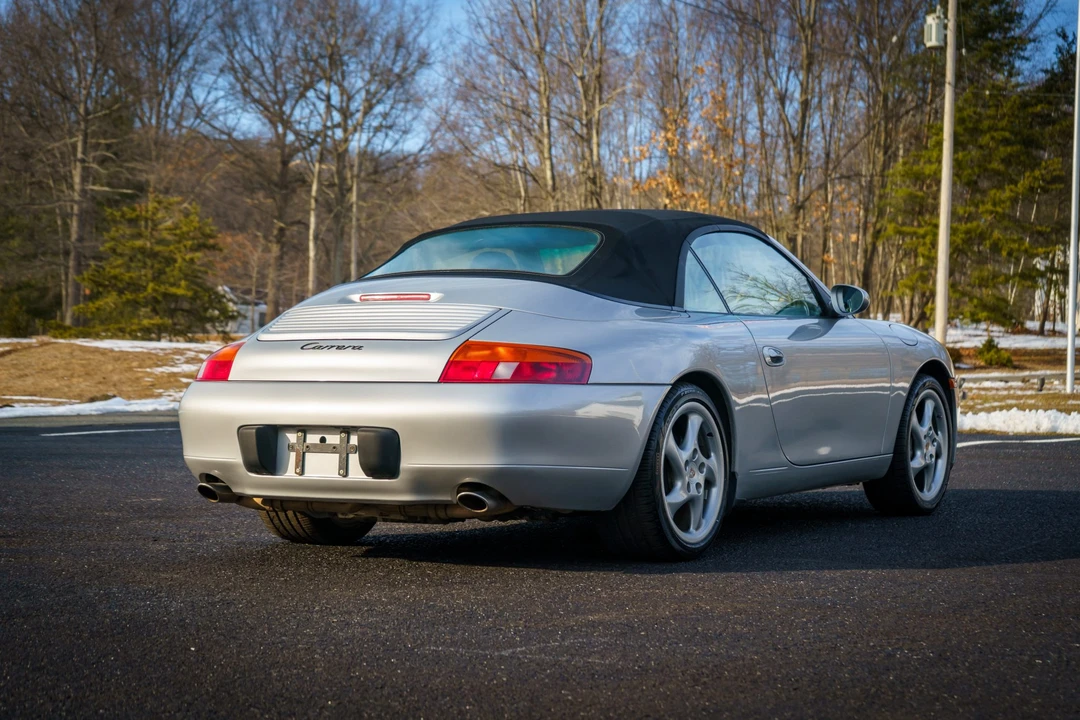 1999 Porsche 996 Carrera - Image 27 of 31