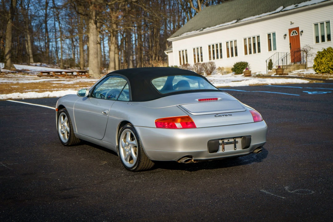 1999 Porsche 996 Carrera - Image 23 of 31