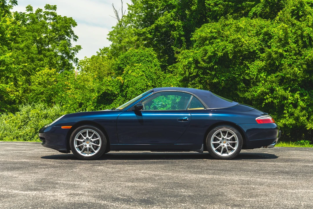 1999 Porsche 996 Carrera - Image 17 of 31