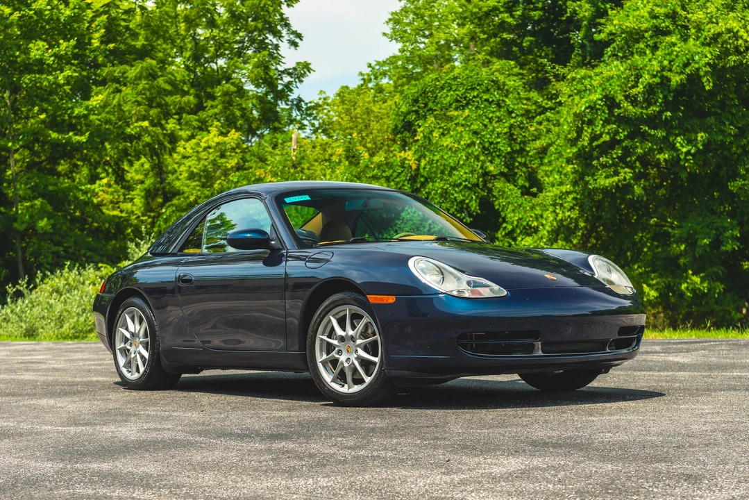 1999 Porsche 996 Carrera - Image 14 of 31