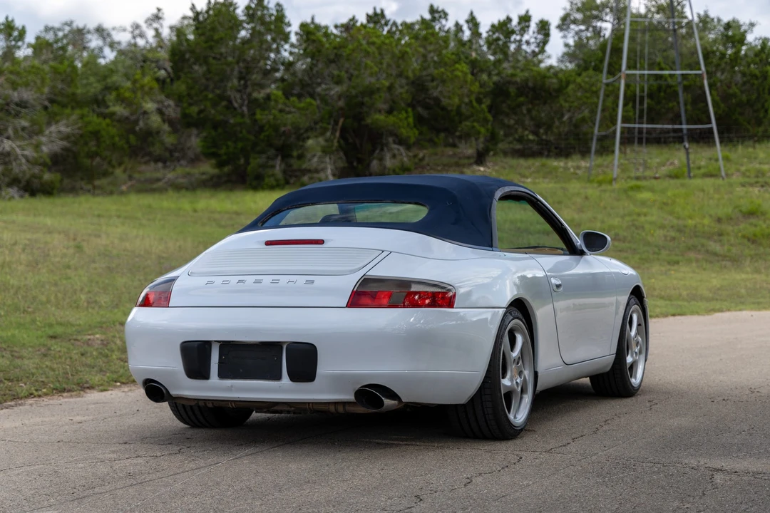 1999 Porsche 996 Carrera - Image 12 of 31